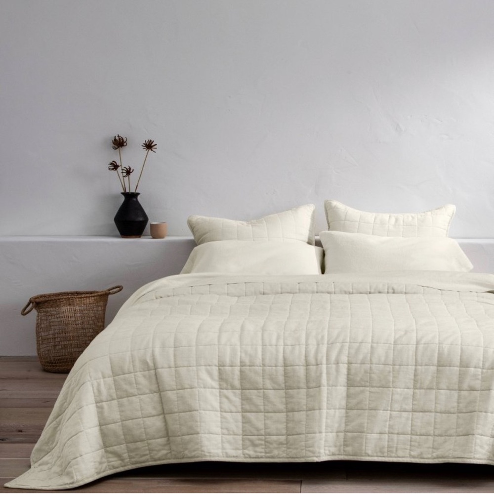 Casaluna Heavyweight Linen Quilt Queen size